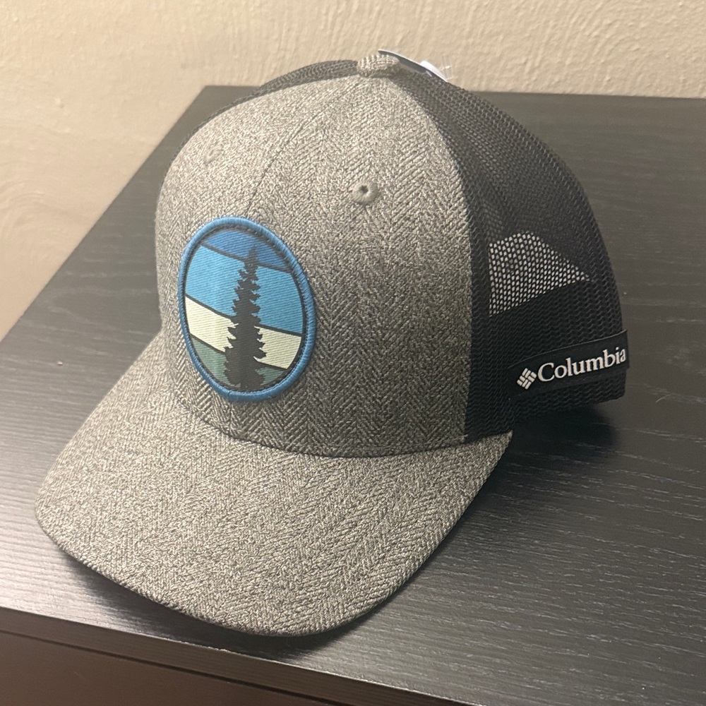 NEW with tags!! Columbia Cap